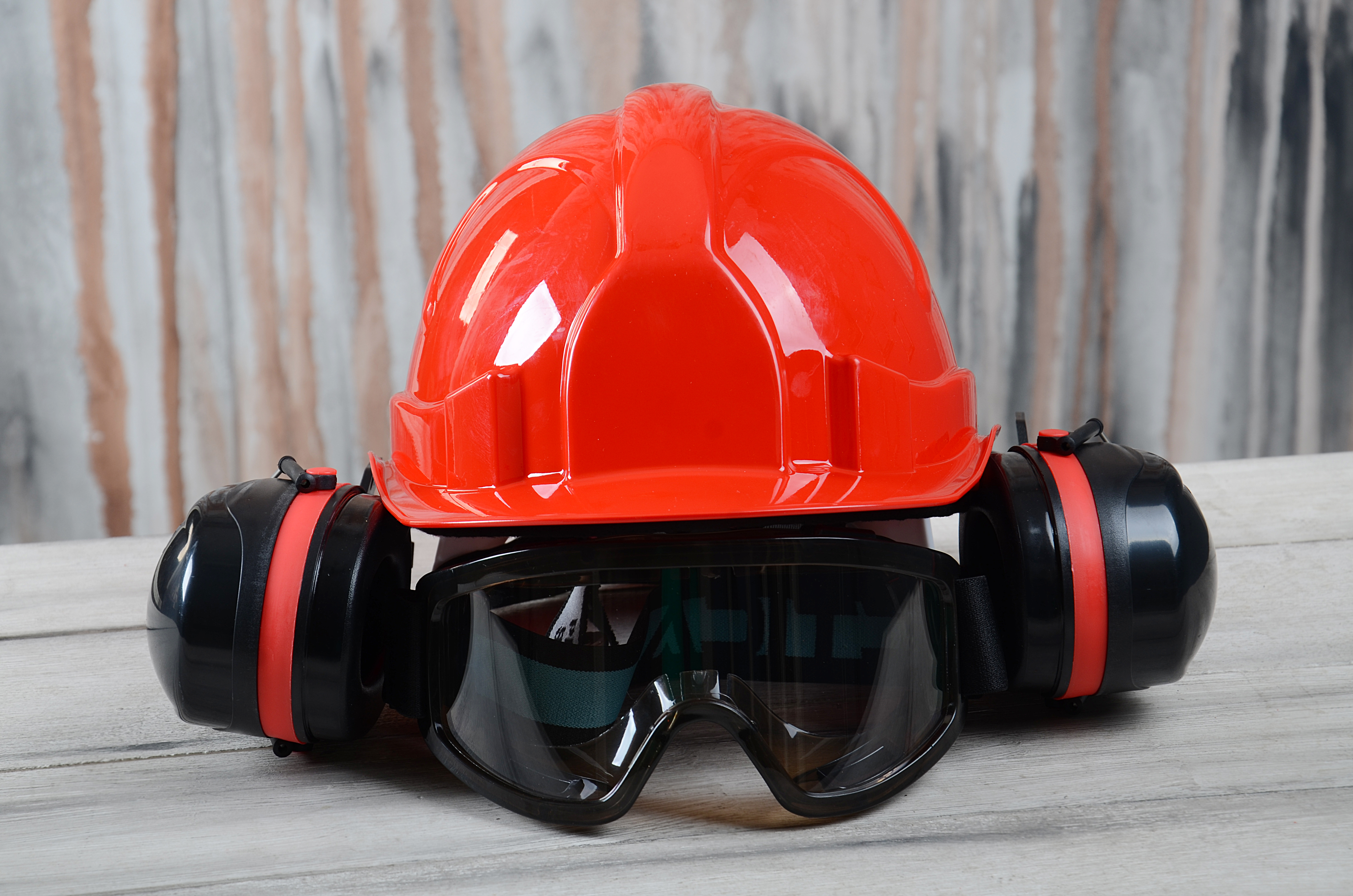 چرا رنگ‌بندی کلاه ایمنی اهمیت دارد؟